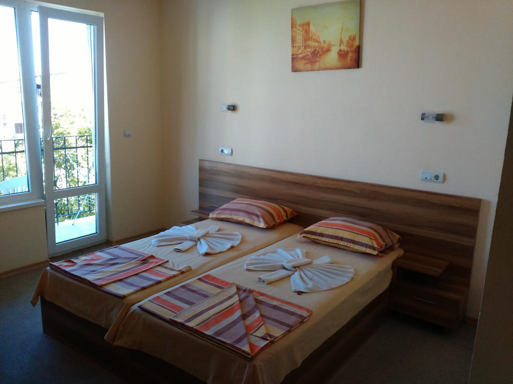 Fits Guest House Primorsko Extérieur photo